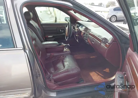 1999 Cadillac Deville Standard из США, поврежденный, VIN 1G6KD54Y5XU729031